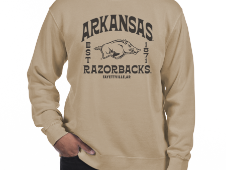 USCAPE University of Arkansas Wilder Fleece Crewneck, Sandstone Fashion